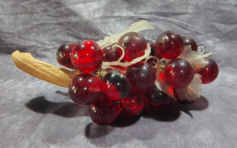 VTG MCM Cluster of RED Lucite Grapes with Driftwood Stem 12” Retro Decor
